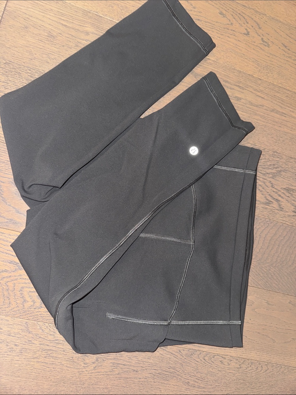 Lululemon gray running leggings with pockets (capri)